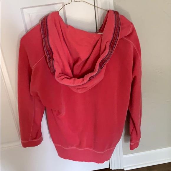 Sweatshirt with front pocket - Picture 2 of 3